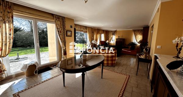 À vendre Maison 6 pièces 184.34 m² - Lannion 22300