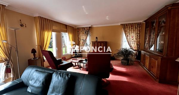 À vendre Maison 6 pièces 184.34 m² - Lannion 22300