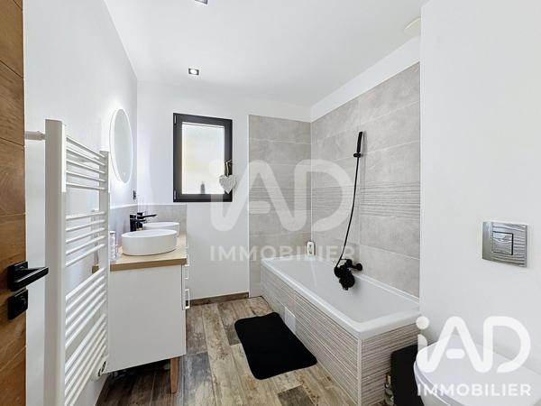 Maison à vendre 5 pièces 117 m² Mallemort