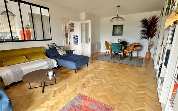 Appartement à vendre    3 pièces • 75 m2 Le Raincy
