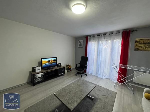 Appartement à louer 2 pièces 47.68m² Gex (01170)