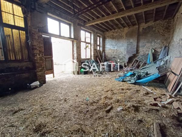 Ensemble immobilier en pierre – Fort potentiel – Centre de La Baconnière