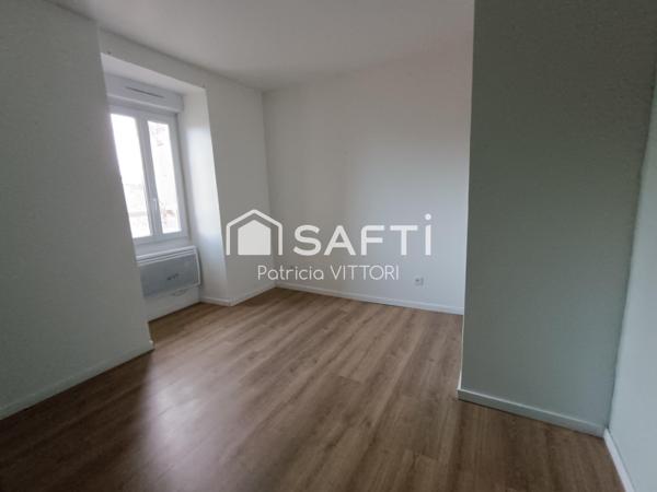 Ensemble immobilier en pierre – Fort potentiel – Centre de La Baconnière