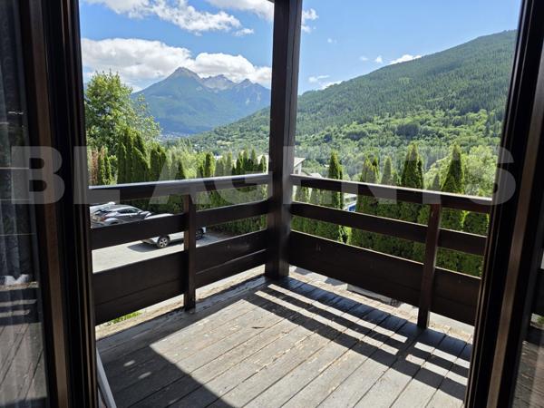 Appartement T1 avec coin montagne et garage.