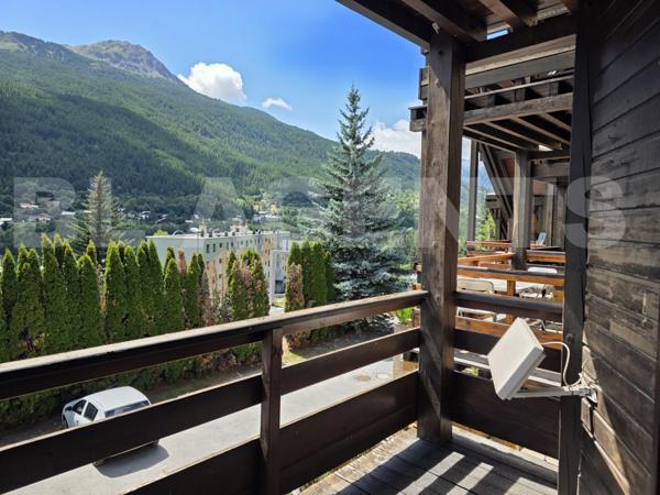 Appartement T1 avec coin montagne et garage.