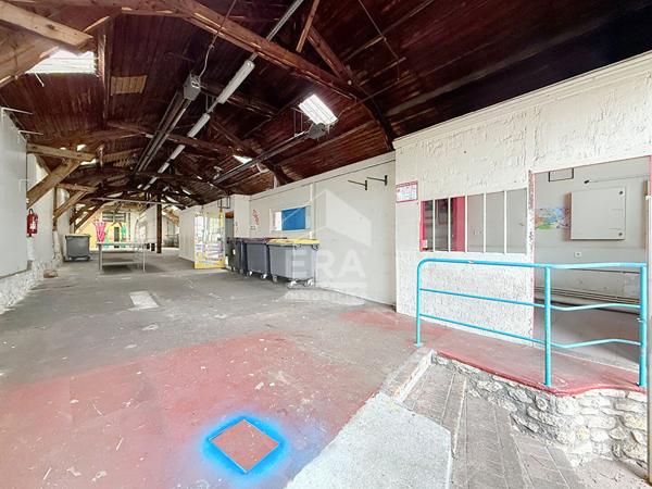 Local commercial À VENDRE Etampes 278 m2