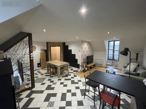 Appartement à louer à Fougères en Ille-et-Vilaine (35300), ref : 037/1811   
FOUGERES - Centre ville