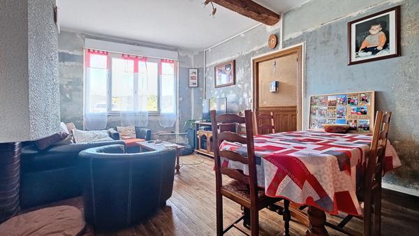 Maison de ville avec jardin attenant