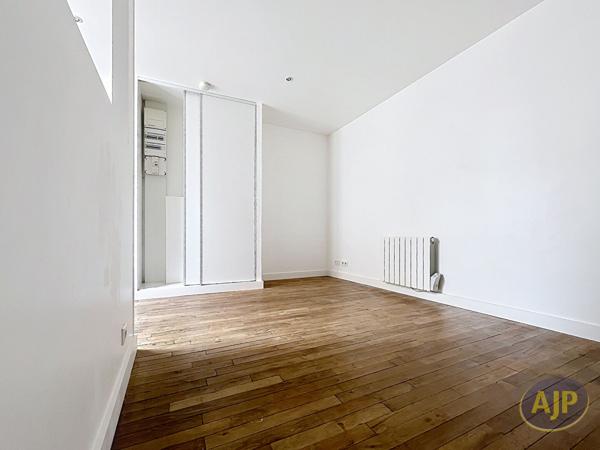 Appartement à louer Segre : 2 pièces, 26m² avec 1 chambre(s) à 420€ - AJP Immobilier Segré