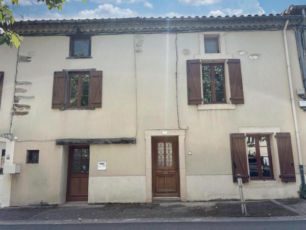 Maison de village avec jardin