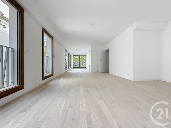Appartement F4 à vendre  4 pièces - 100,27 m2 PARIS - 75012