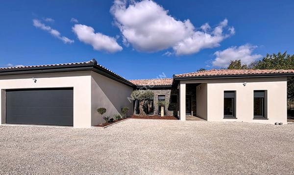 Maison de plain pied secteur St Martial Montauban 6 pièce(s) 172 m2