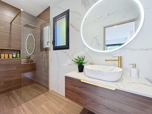 Maison de plain pied secteur St Martial Montauban 6 pièce(s) 172 m2