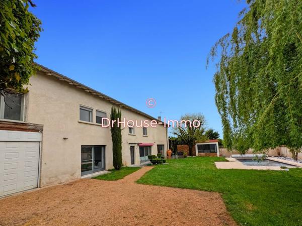 Maison à vendre 10 pièces de 270 m²