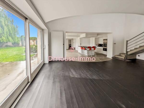 Maison à vendre 10 pièces de 270 m²