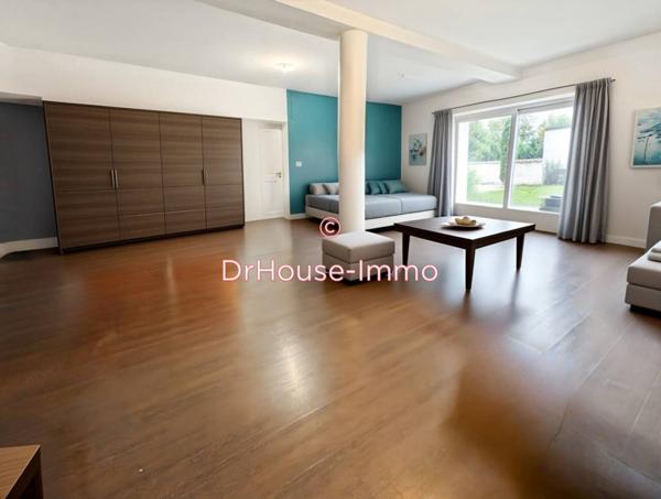 Maison à vendre 10 pièces de 270 m²