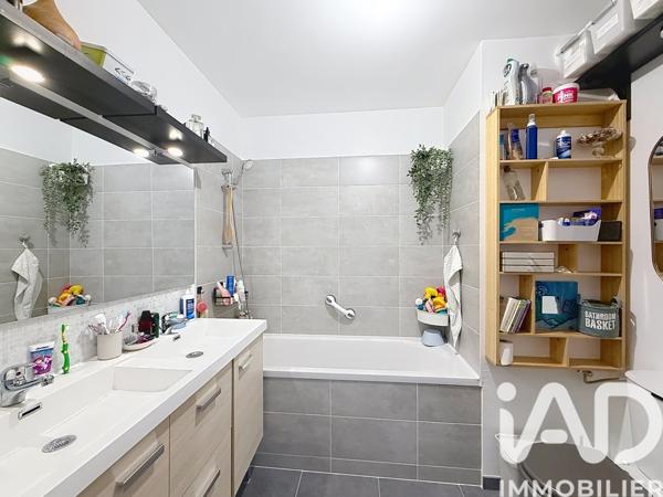 Maison à vendre 5 pièces 87,75 m² Saint-Jouan-des-Guérets