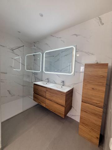 Maison 3 faces 130 m² environ, avec jardin et garage à Thuir.