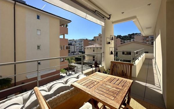 Appartement à vendre    3 pièces • 71,04 m2 Roquebrune-Cap-Martin