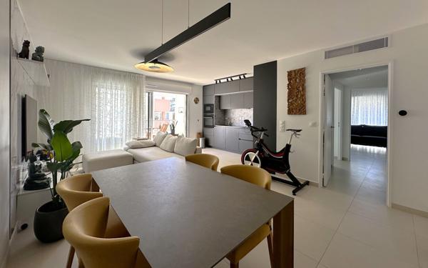 Appartement à vendre    3 pièces • 71,04 m2 Roquebrune-Cap-Martin