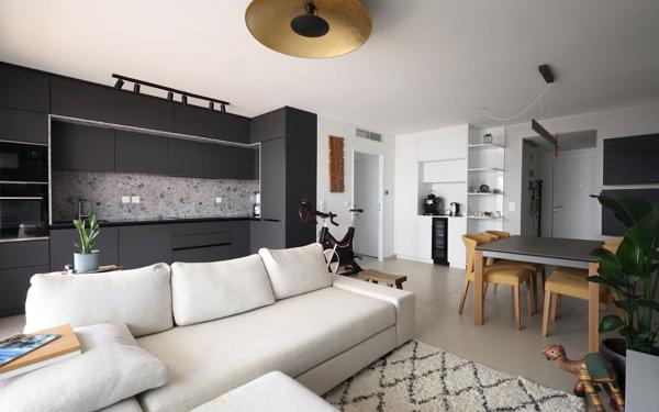 Appartement à vendre    3 pièces • 71,04 m2 Roquebrune-Cap-Martin