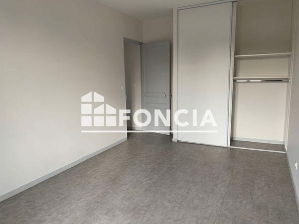 Location Appartement 4 pièces 80.48 m² - 14 RUE DE LA SIDOINE Trevoux 01600