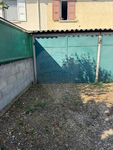 Stationnement à louer - Chalon-sur-Saône, Saône-et-Loire - 71