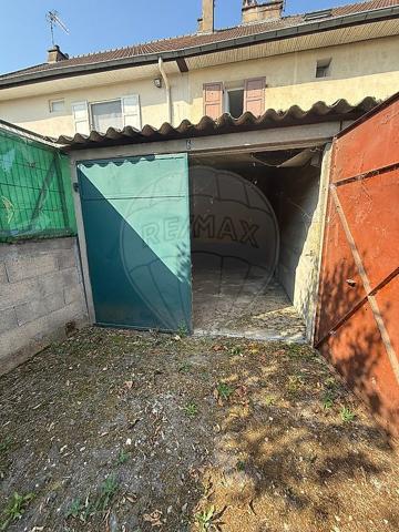 Stationnement à louer - Chalon-sur-Saône, Saône-et-Loire - 71