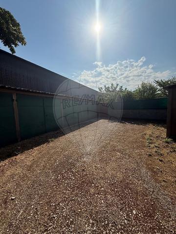 Stationnement à louer - Chalon-sur-Saône, Saône-et-Loire - 71