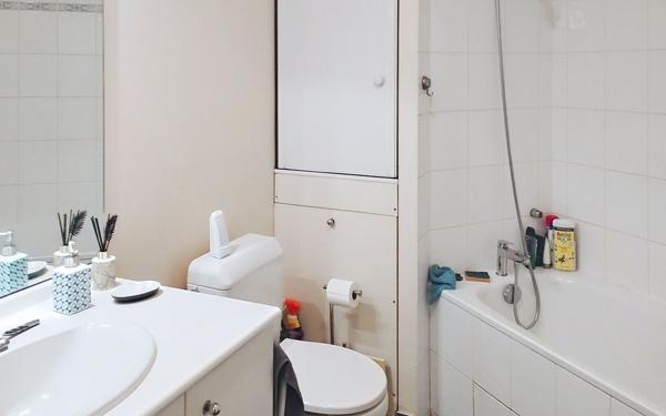 Appartement à vendre    1 pièce • 28,91 m2 Issy-les-Moulineaux