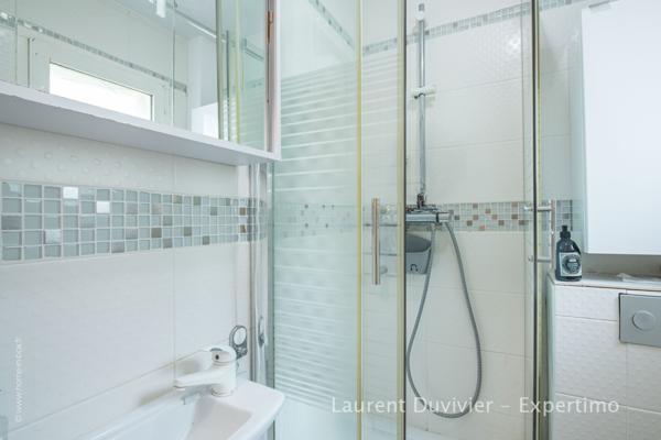 Coignières (78310) Maison familiale lumineuse avec jardin, terrasses et piscine – Coignières centre