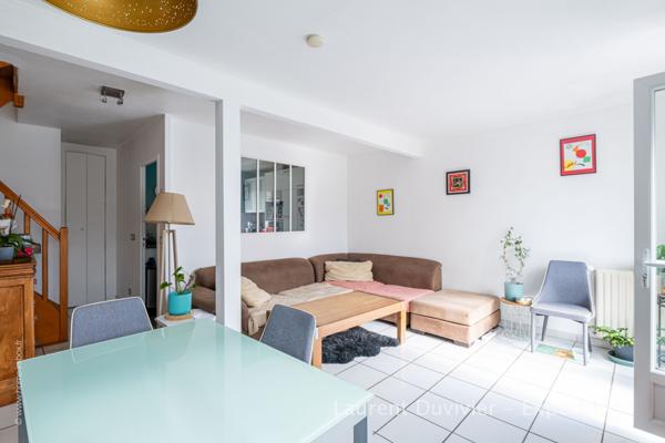 Coignières (78310) Maison familiale lumineuse avec jardin, terrasses et piscine – Coignières centre