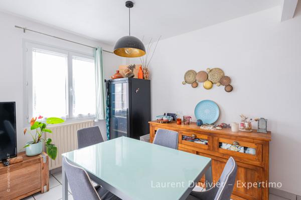 Coignières (78310) Maison familiale lumineuse avec jardin, terrasses et piscine – Coignières centre