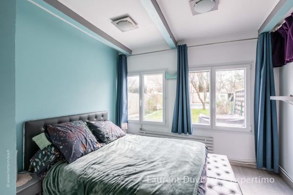 Coignières (78310) Maison familiale lumineuse avec jardin, terrasses et piscine – Coignières centre