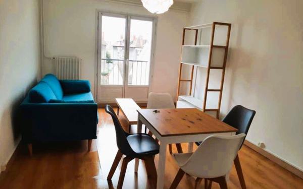 Appartement à vendre    2 pièces • 42 m2 Reims