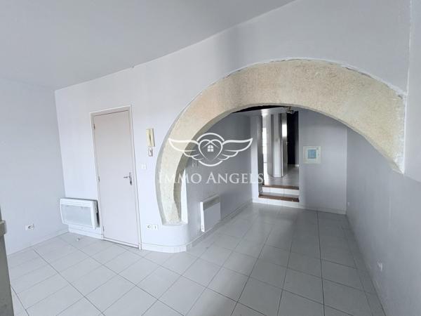 T3 EN DERNIER ETAGE AVEC BALCON ET CAVE