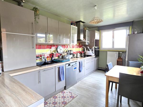 Maison 4 pièce(s) 3 chambre(s) 85 m²