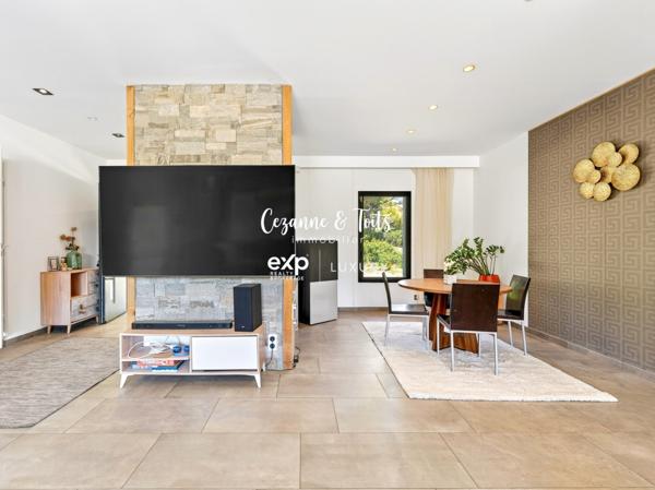 AIX-EN-PROVENCE OUEST – FONFIGUIÈRE | Villa contemporaine 5 chambres – 2 500 m² de terrain – Piscine 12×5