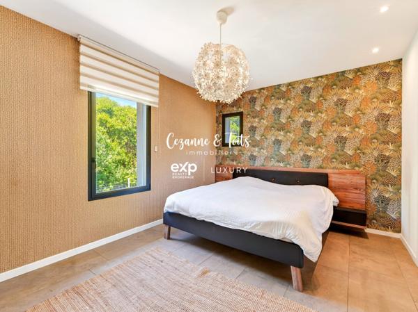 AIX-EN-PROVENCE OUEST – FONFIGUIÈRE | Villa contemporaine 5 chambres – 2 500 m² de terrain – Piscine 12×5