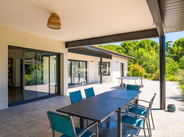 AIX-EN-PROVENCE OUEST – FONFIGUIÈRE | Villa contemporaine 5 chambres – 2 500 m² de terrain – Piscine 12×5
