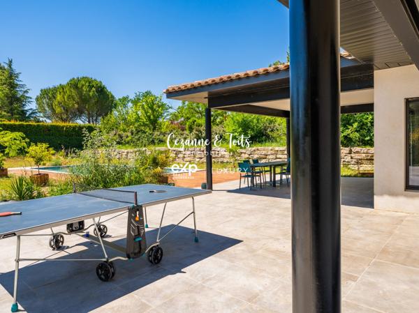 AIX-EN-PROVENCE OUEST – FONFIGUIÈRE | Villa contemporaine 5 chambres – 2 500 m² de terrain – Piscine 12×5