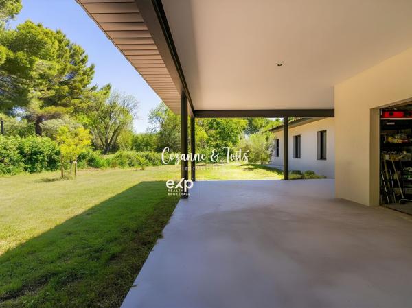 AIX-EN-PROVENCE OUEST – FONFIGUIÈRE | Villa contemporaine 5 chambres – 2 500 m² de terrain – Piscine 12×5