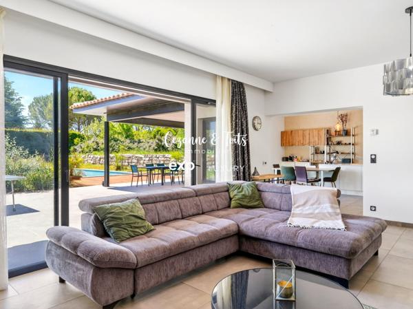 AIX-EN-PROVENCE OUEST – FONFIGUIÈRE | Villa contemporaine 5 chambres – 2 500 m² de terrain – Piscine 12×5