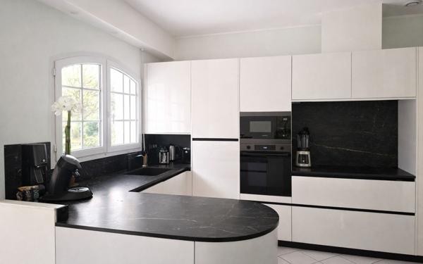 Maison à vendre    7 pièces •  Saint-Paul-lès-Dax