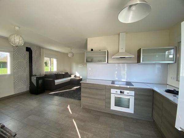 12 mn Gare de MONTARGIS - A VENDRE MAISON CONTEMPORAINE RECENTE 5 PIECES, 4 CHAMBRES + STUDIO INDEPENDANT, TERRAIN CLOS 3476 m2