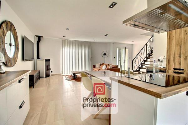 12 mn Gare de MONTARGIS - A VENDRE MAISON CONTEMPORAINE RECENTE 5 PIECES, 4 CHAMBRES + STUDIO INDEPENDANT, TERRAIN CLOS 3476 m2