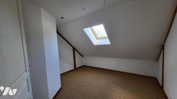 Dans un quartier résidentiel, pavillon sur 1420 m²