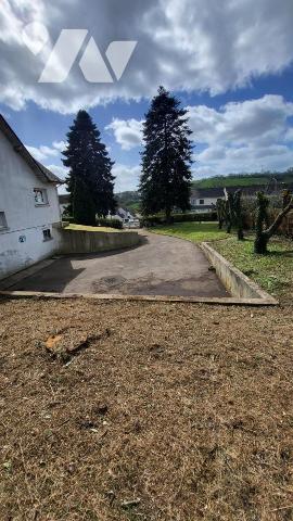 Dans un quartier résidentiel, pavillon sur 1420 m²
