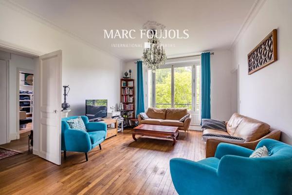 Charmant appartement avec terrasse, en centre ville de Chantilly