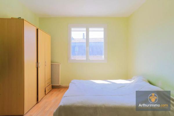 Vente                                                      Maison de ville
                        
                     6 pièces                      137 m2                     à Noyon